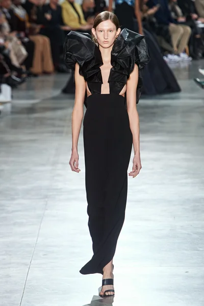 Look 22